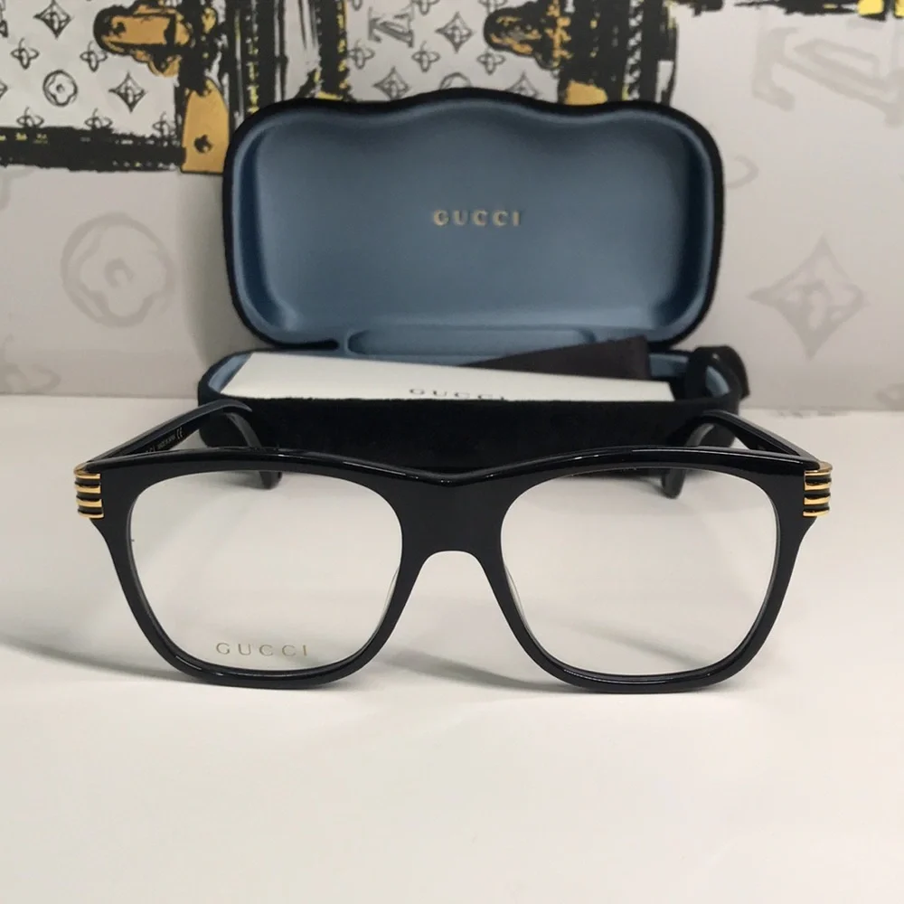 Gucci Black Oversized Square Sunglasses GG0526o 001